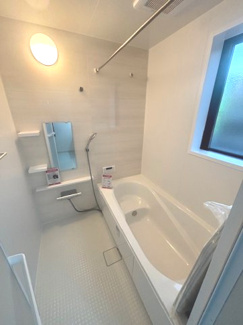 【浴室】 | 安芸郡熊野町川角2丁目　全4区画　NO2【51坪】 | 落ち着いた空間のお風呂です