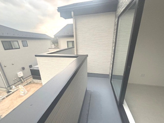 【バルコニー】 | 安芸郡熊野町川角2丁目　全4区画　NO2【51坪】 | 南向き２WAYバルコニー