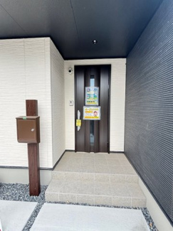 【玄関】 | 佐伯区三筋2（楽々園駅）全6区画　NO5【角地】