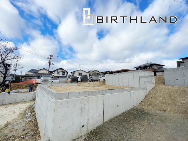 郡山市菜根第8　全7区画　桜小・第三中の前面道路含む現地写真