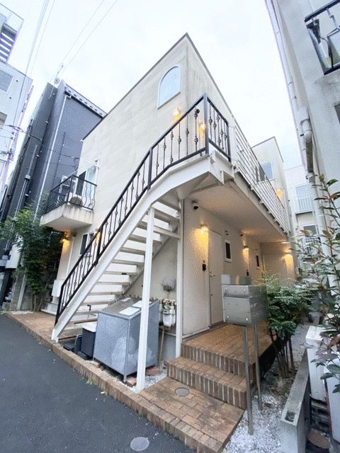 グランエッグス東中野Sの外観