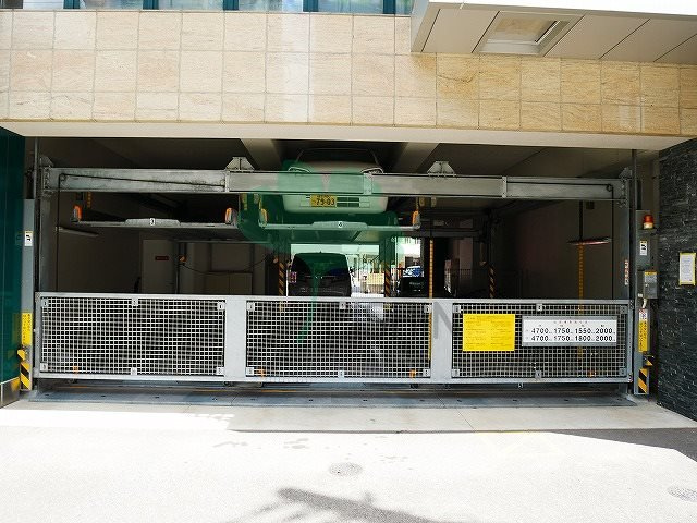 Pond Mum HAKATA(ポンドマムハカタ)の駐車場