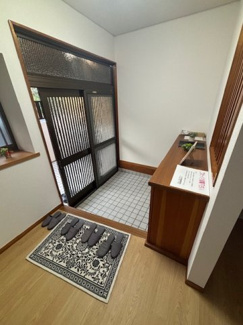 【玄関】 | 廿日市市宮園上3【リフォーム済・中古住宅】