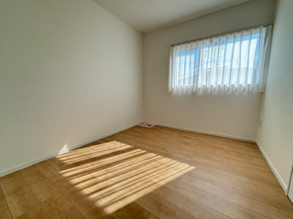 【洋室】 | 佐伯区薬師が丘2丁目　全2区画　NO2【築後未入居】【角地】 | 2階　洋室×4　収納付きでお部屋がスッキリ広く使えます。