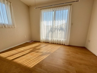 【洋室】 | 佐伯区薬師が丘2丁目　全2区画　NO2【築後未入居】【角地】 | 2階　洋室×4　収納付きでお部屋がスッキリ広く使えます。　
