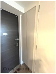 【収納】 | RJRプレシア江坂駅前 | 玄関収納あります。