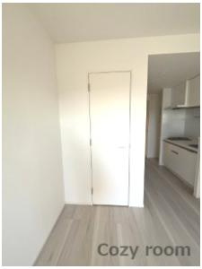 【収納】 | RJRプレシア江坂駅前 | 沢山収納できるウオークインクローゼットがあります(^^