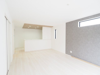 【居間・リビング】 | ＧＲＡＦＡＲＥ　鎌田２期 | ★内覧予約で新米4kg★