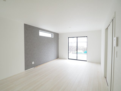 【居間・リビング】 | ＧＲＡＦＡＲＥ　鎌田２期 | ★内覧予約で新米4kg★