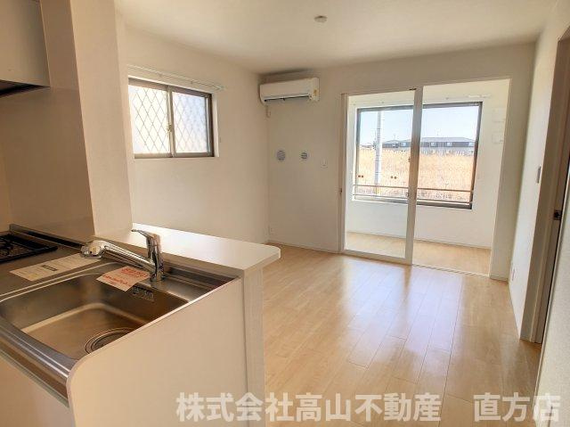 リオ・グランデ直方４番館の居間・リビング