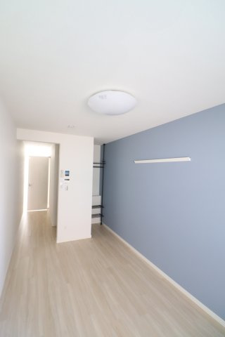 コムストック登戸の寝室|※別号室の写真です。現況優先となります。