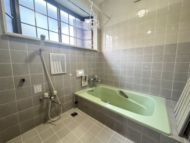 ６SLDKの圧倒的広さ♪エコキュート搭載のゆとり住まい　比企郡吉見町の浴室|日々の疲れを癒すお風呂付です