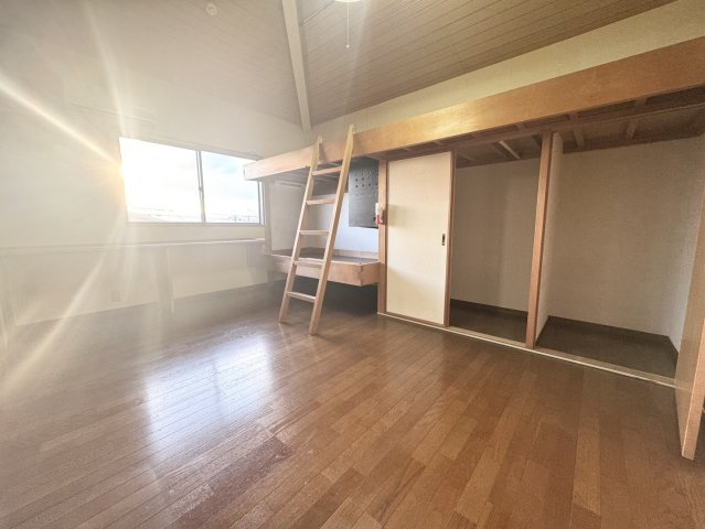 ６SLDKの圧倒的広さ♪エコキュート搭載のゆとり住まい　比企郡吉見町の洋室|きれいな洋室です