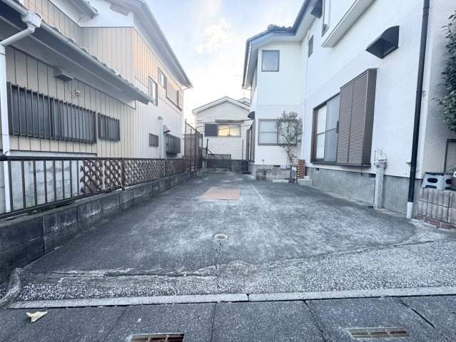 ６SLDKの圧倒的広さ♪エコキュート搭載のゆとり住まい　比企郡吉見町の駐車場|駐車スペースもあります