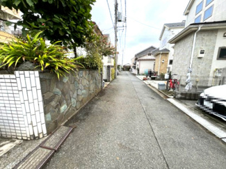 【前面道路含む現地写真】 | 東久留米市南町4丁目　売地 | 東久留米市南町4丁目　建築条件無し売地　約240.39平米（約72.71坪）