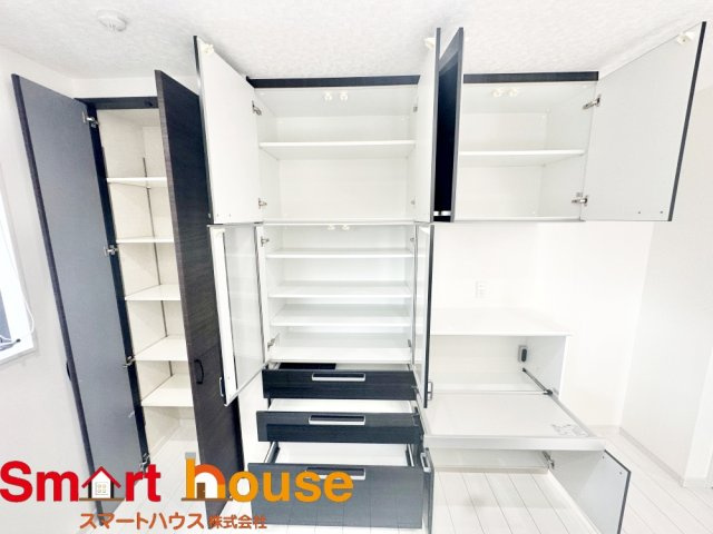 【収納】 | 座間市入谷東　築浅1棟 | 可動式の棚になっております！