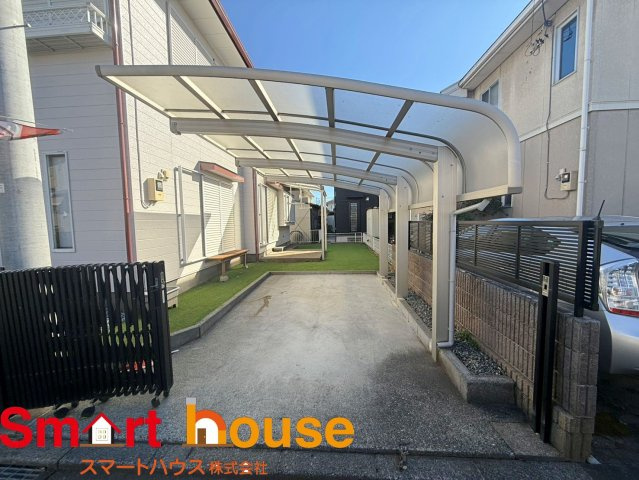 武蔵村山市中原　リフォーム物件の駐車場