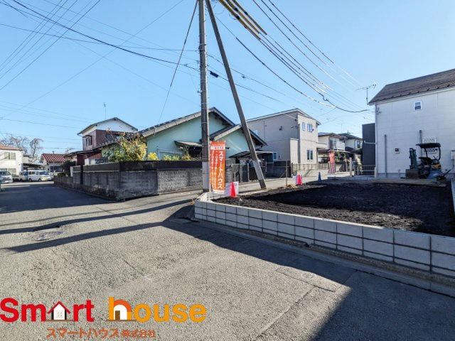上鶴間6丁目　売地の前面道路含む現地写真