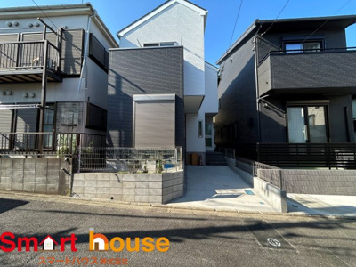 【外観】 | 大和市上草柳　1棟 | オシャレな外観は、人の目を引くだけではなく自慢したくなりますね！植木を置いたりアレンジは、自由です。自分の好みに仕上げましょう♪