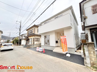 【前面道路含む現地写真】 | 愛川町中津　新築１棟