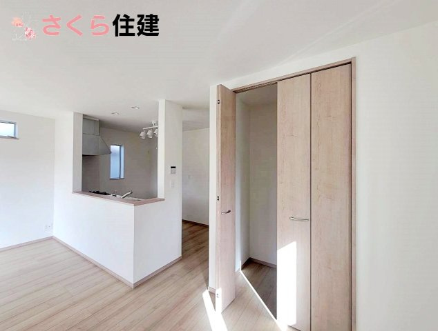 ハートフルタウン鹿沼市栄町1丁目19番　A号棟の構造・工法・仕様|屋外からの湿気の影響を受けやすい外壁と１階床に水に強い成形型断熱材ポリスチレンフォームを採用。