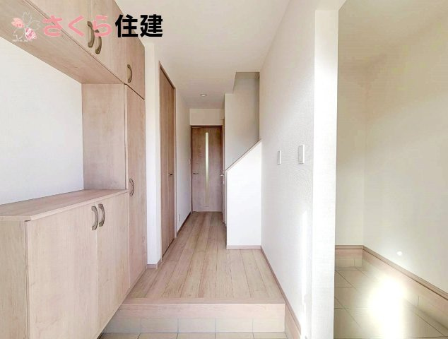 ハートフルタウン鹿沼市栄町1丁目19番　A号棟の内観：施工例|同社施工物件の写真です。省エネ仕様の給湯器です。お風呂のお湯はりもボタン１つで自動です						
