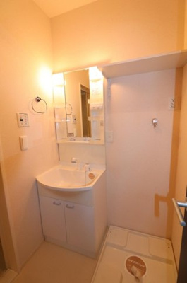 【独立洗面台】 | Ｄ－ｒｏｏｍ平野 | 洗面室