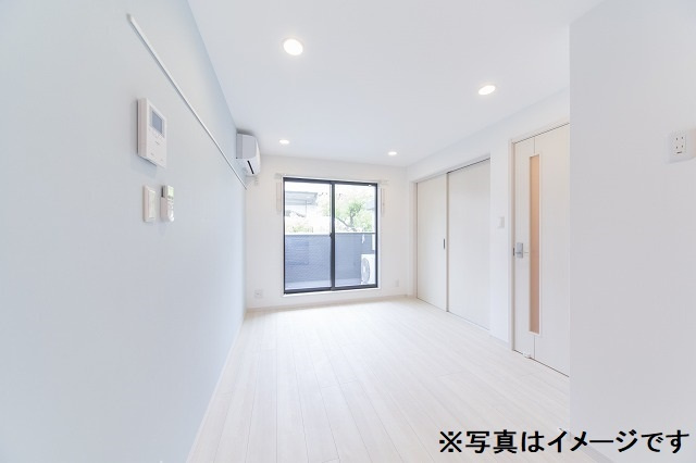 ルミエール新堀町の居間・リビング