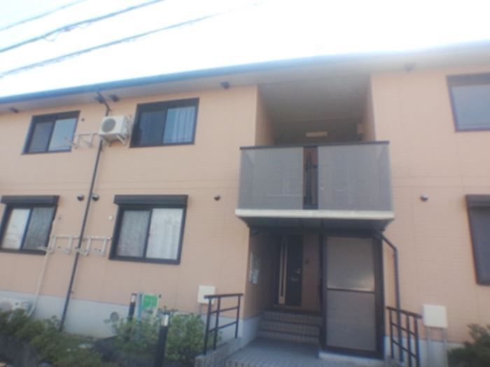 グリーンパーク ニレの木の外観