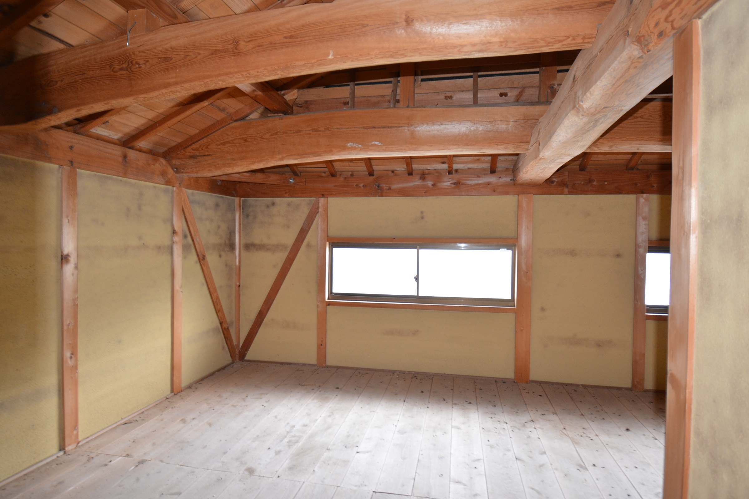 丹波市青垣町小稗の中古一戸建のその他|屋根裏