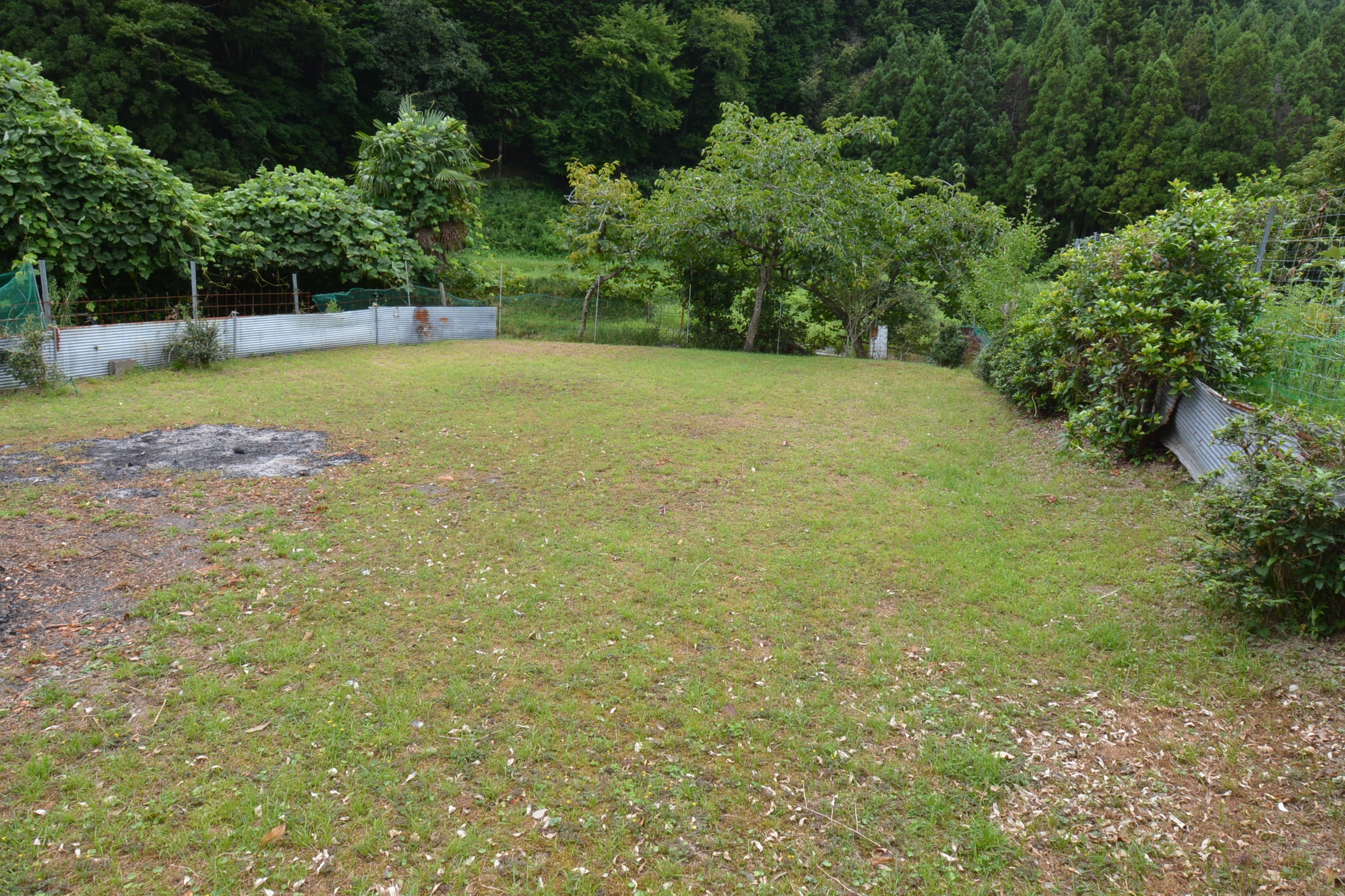 丹波市青垣町小稗の中古一戸建の外観|菜園スペース