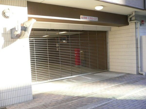 リエトコート丸の内の玄関