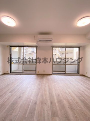 【居間・リビング】 | 　PHOENIX COURT 交野Ⅰ | きれいなリビングです