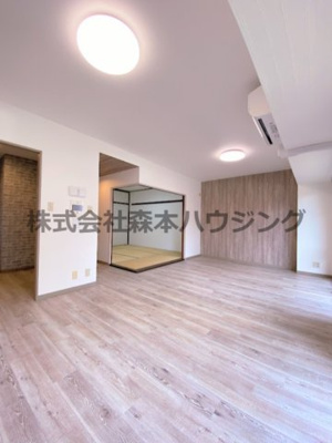 【居間・リビング】 | 　PHOENIX COURT 交野Ⅰ | 使いやすいリビングです