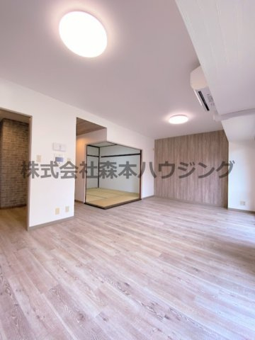 【居間・リビング】 | 　PHOENIX COURT 交野Ⅰ | 使いやすいリビングです