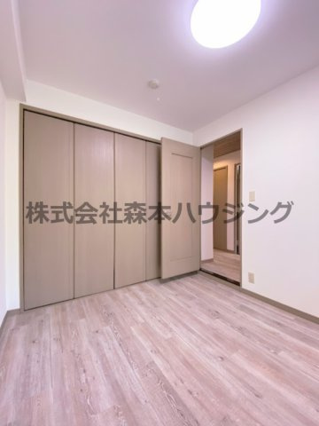 【洋室】 | 　PHOENIX COURT 交野Ⅰ | 広々とした洋室です