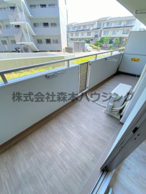 【バルコニー】 | 　PHOENIX COURT 交野Ⅰ | 陽当たり良好なバルコニーです