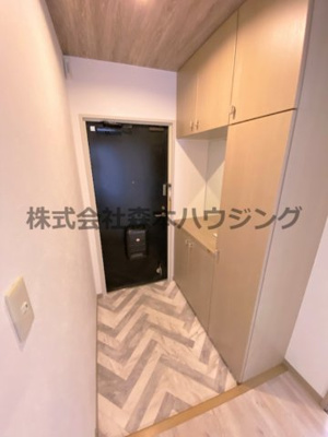 【玄関】 | 　PHOENIX COURT 交野Ⅰ | ゆったりとした玄関です