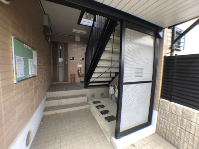 グランメール州見台　A棟のエントランス