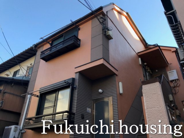 ティーアンドフラットの外観