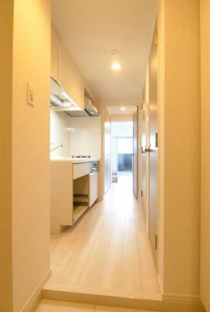 PREMIUM CUBE世田谷♯mo 　築浅　ペット相談　ネット無料の玄関