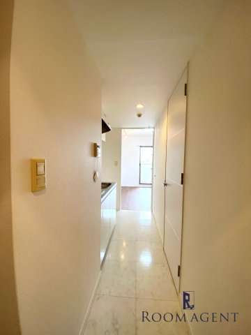 リエス鶴舞WEST　TOWERの玄関