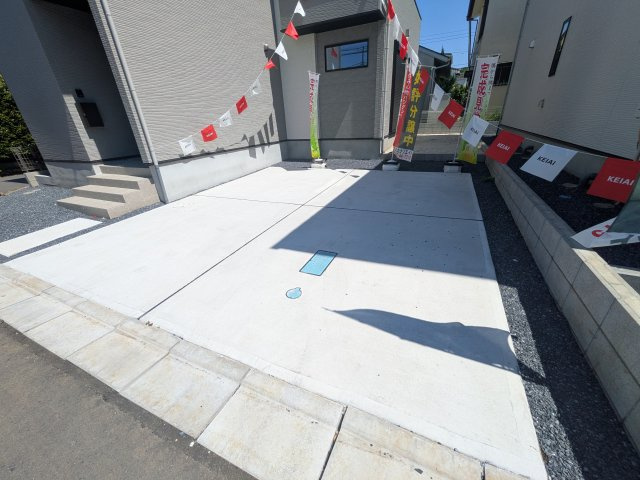 守谷市松ケ丘5期　新築戸建　1号棟の駐車場|駐車は2台可能です♪