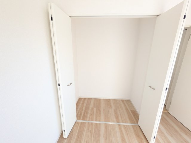 守谷市松ケ丘5期　新築戸建　２号棟の収納