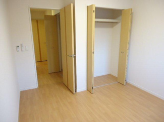 【内装】 | フェリアード | 洋室