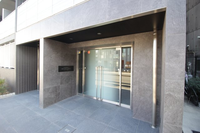 クラリッサ新綱島のエントランス