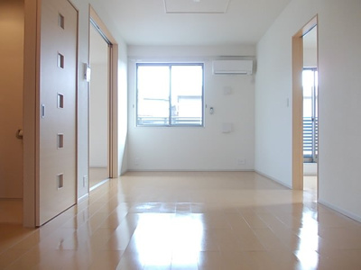 【居間・リビング】 | アプリコット | ゆったり過ごせるリビングです