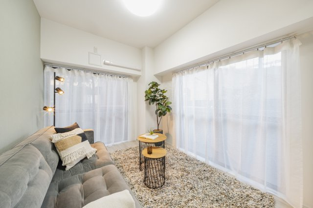 セザール大宮中央公園の居間・リビング