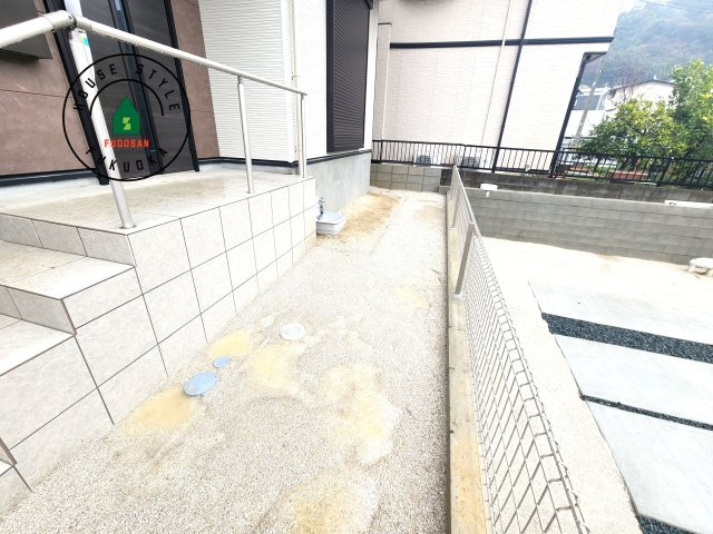 大野城市乙金東1丁目台1-2棟（2号棟）の庭|お庭で自由な時間を過ごせます。