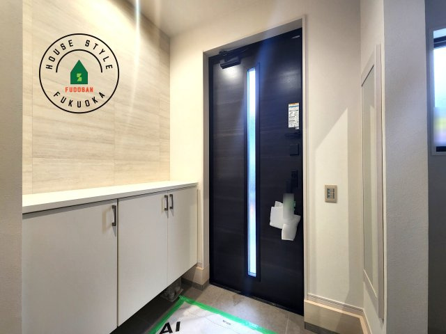 大野城市乙金東1丁目台1-2棟（2号棟）の内観：施工例|二重ロックでしっかり防犯対策ができます。